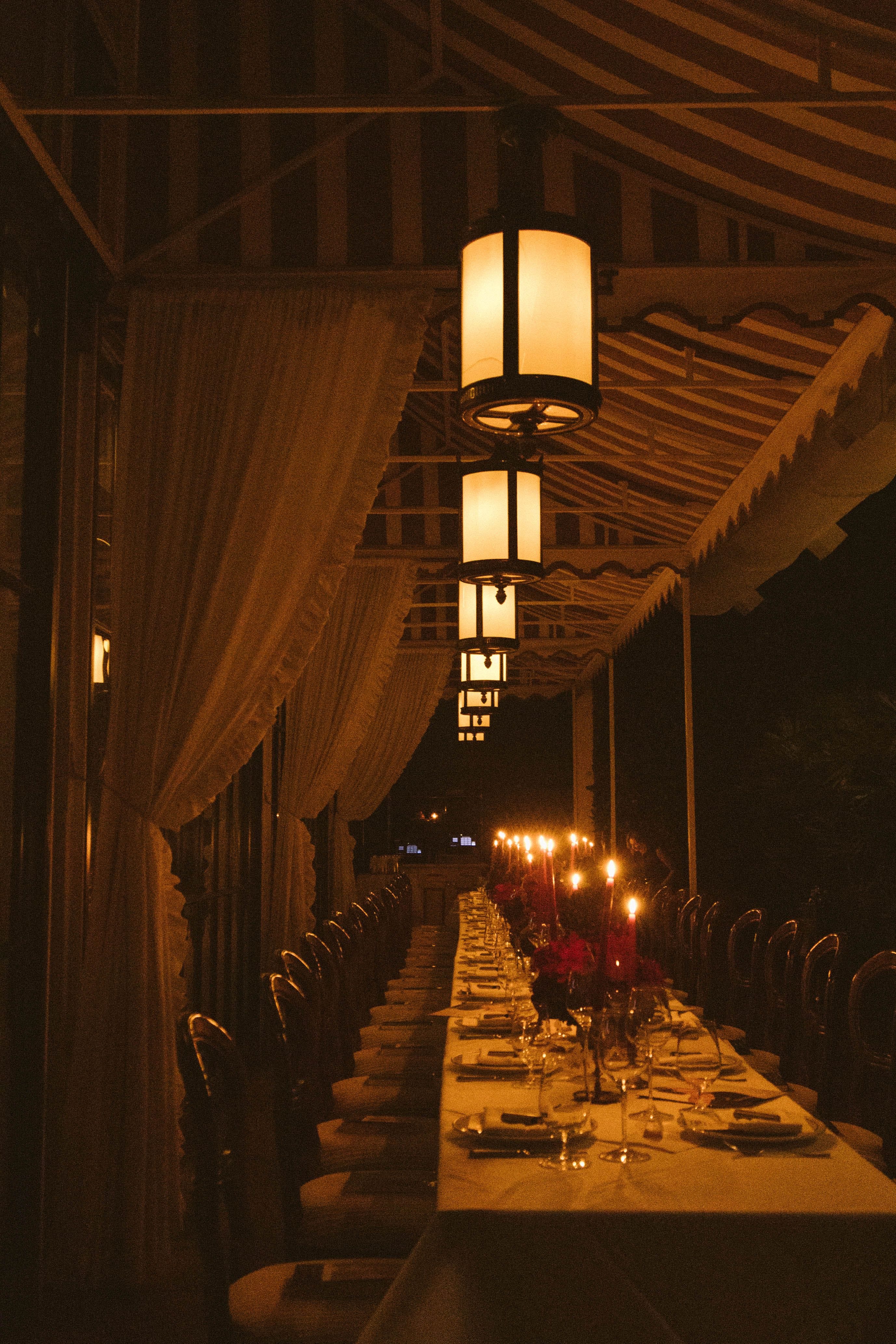 Vino Dallas Palm Court